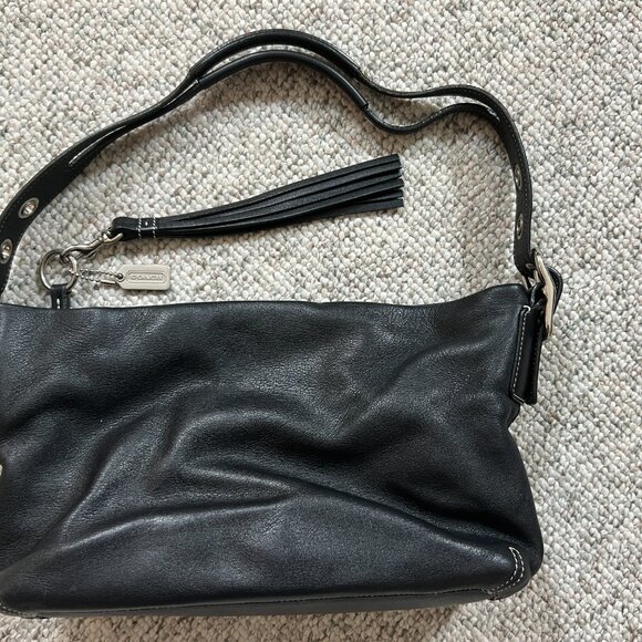 Coach Vintage Black Leather East West Legacy Tassel Hobo Shoulder Bag No. S-1417 - Picture 4 of 10